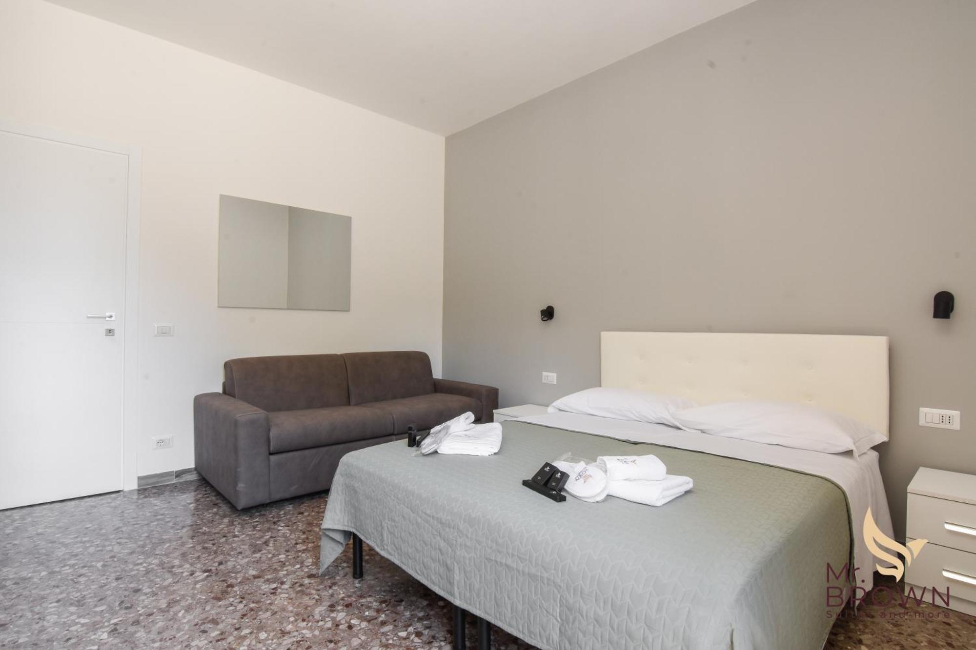 Mrbrown - Pincherle Roma