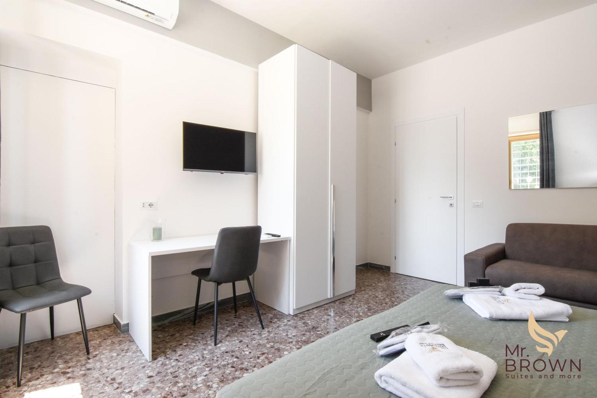 Mrbrown - Pincherle Roma